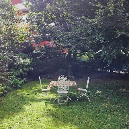 Introbio Appartamento Con Ingresso Autonomo, Giardino Privato E Portico מראה חיצוני תמונה